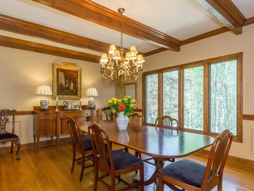 430 Huntcliff Green, Sandy Springs, Georgia 30350, 4 Bedrooms Bedrooms, ,4 BathroomsBathrooms,Residential,Sold,430 Huntcliff Green,5929455