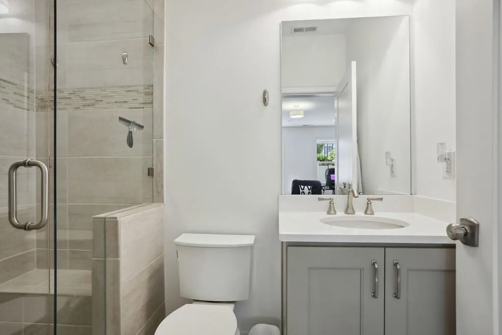 4510 Collins Avenue, Atlanta, Georgia 30342, 4 Bedrooms Bedrooms, ,4 BathroomsBathrooms,Residential,Sold,4510 Collins Avenue,7130532