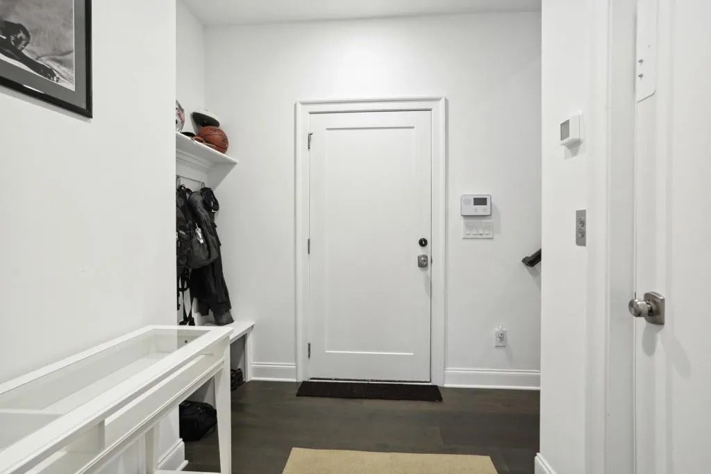 4510 Collins Avenue, Atlanta, Georgia 30342, 4 Bedrooms Bedrooms, ,4 BathroomsBathrooms,Residential,Sold,4510 Collins Avenue,7130532