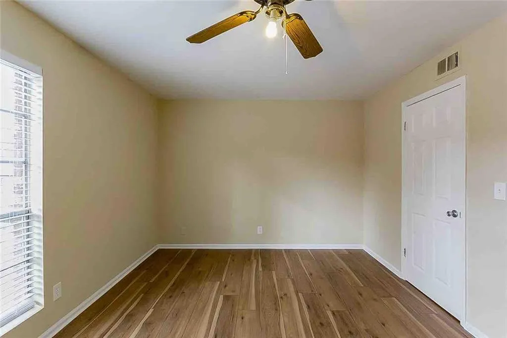 5697 Kingsport Drive Unit 3, Atlanta, Georgia 30342, 2 Bedrooms Bedrooms, ,1 BathroomBathrooms,Residential,Sold,5697 Kingsport Drive Unit 3,6669175
