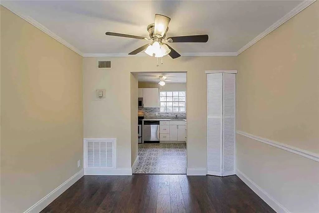 5697 Kingsport Drive Unit 3, Atlanta, Georgia 30342, 2 Bedrooms Bedrooms, ,1 BathroomBathrooms,Residential,Sold,5697 Kingsport Drive Unit 3,6669175