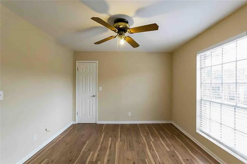 5697 Kingsport Drive Unit 3, Atlanta, Georgia 30342, 2 Bedrooms Bedrooms, ,1 BathroomBathrooms,Residential,Sold,5697 Kingsport Drive Unit 3,6669175