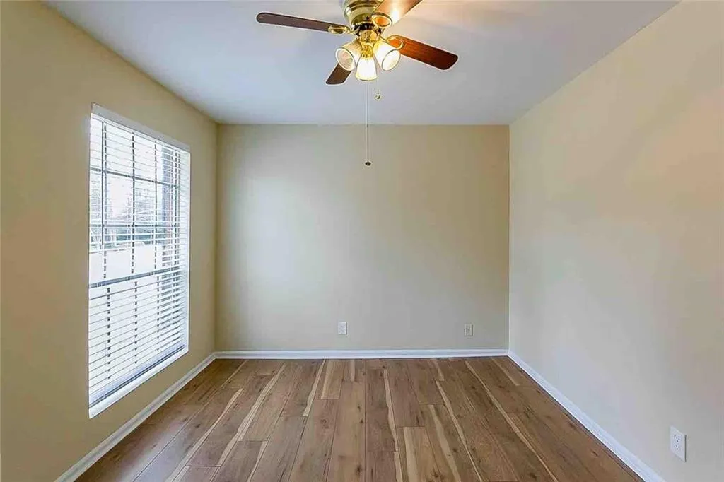 5697 Kingsport Drive Unit 3, Atlanta, Georgia 30342, 2 Bedrooms Bedrooms, ,1 BathroomBathrooms,Residential,Sold,5697 Kingsport Drive Unit 3,6669175