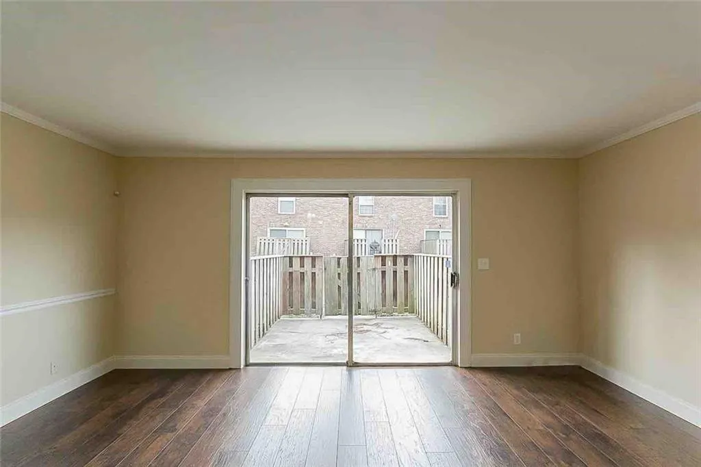 5697 Kingsport Drive Unit 3, Atlanta, Georgia 30342, 2 Bedrooms Bedrooms, ,1 BathroomBathrooms,Residential,Sold,5697 Kingsport Drive Unit 3,6669175