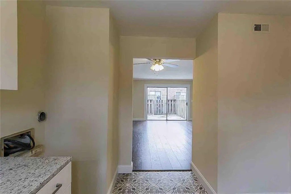 5697 Kingsport Drive Unit 3, Atlanta, Georgia 30342, 2 Bedrooms Bedrooms, ,1 BathroomBathrooms,Residential,Sold,5697 Kingsport Drive Unit 3,6669175