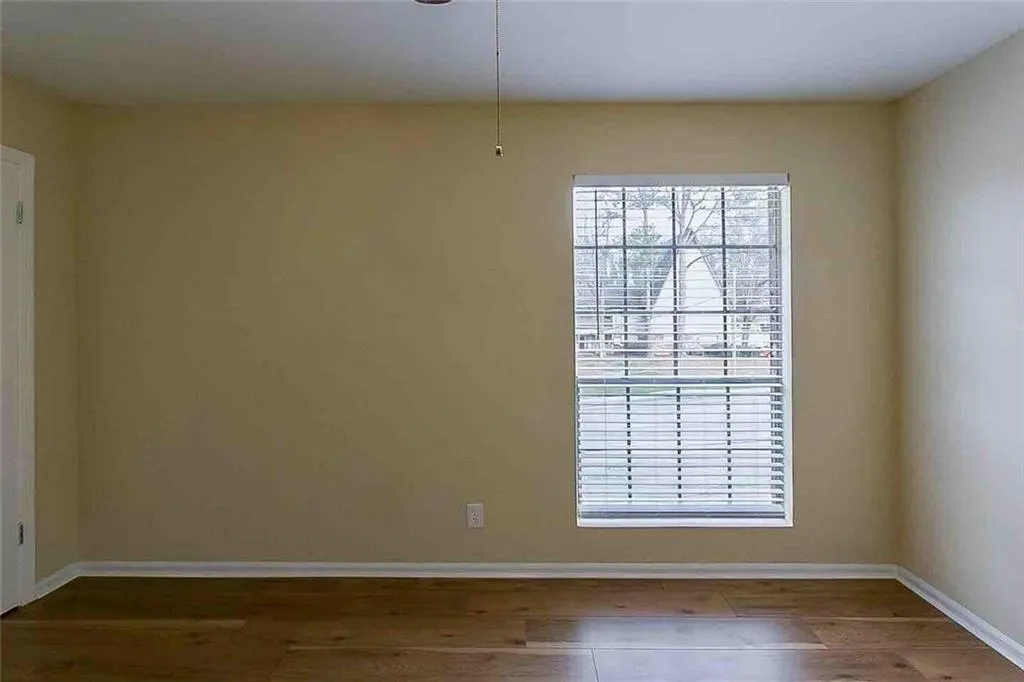 5697 Kingsport Drive Unit 3, Atlanta, Georgia 30342, 2 Bedrooms Bedrooms, ,1 BathroomBathrooms,Residential,Sold,5697 Kingsport Drive Unit 3,6669175