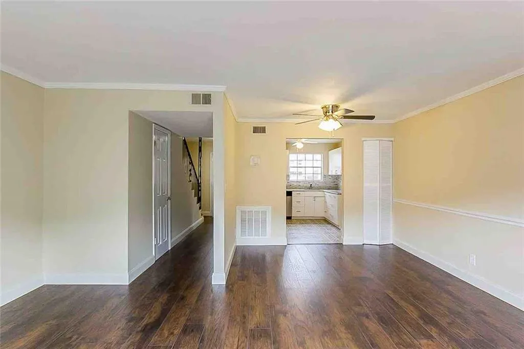 5697 Kingsport Drive Unit 3, Atlanta, Georgia 30342, 2 Bedrooms Bedrooms, ,1 BathroomBathrooms,Residential,Sold,5697 Kingsport Drive Unit 3,6669175