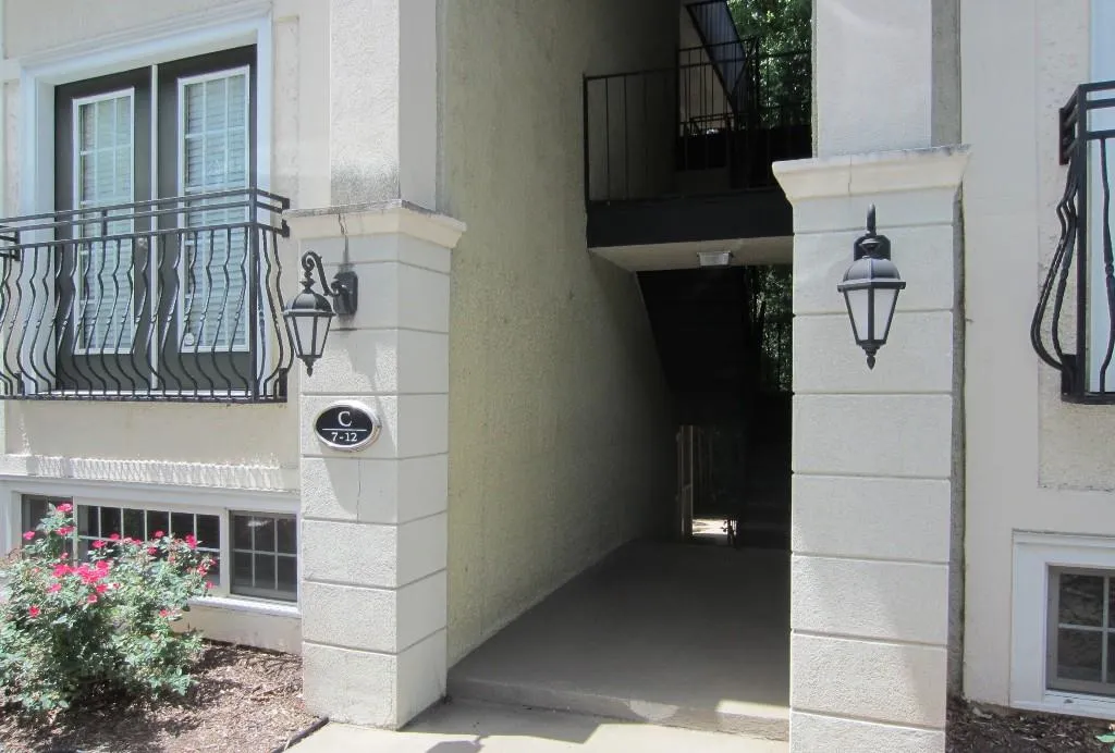 1445 Monroe Drive Ne Unit C8, Atlanta, Georgia 30324, 2 Bedrooms Bedrooms, ,2 BathroomsBathrooms,Residential,Sold,1445 Monroe Drive Ne Unit C8,5566674