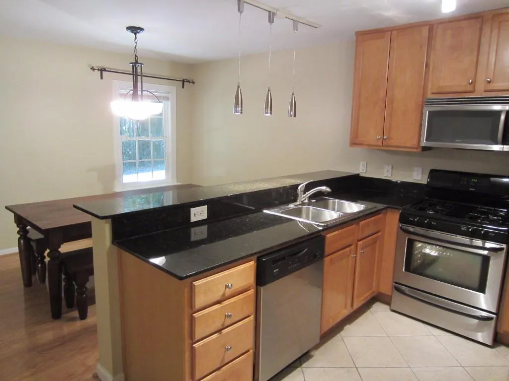 1445 Monroe Drive Ne Unit C8, Atlanta, Georgia 30324, 2 Bedrooms Bedrooms, ,2 BathroomsBathrooms,Residential,Sold,1445 Monroe Drive Ne Unit C8,5566674