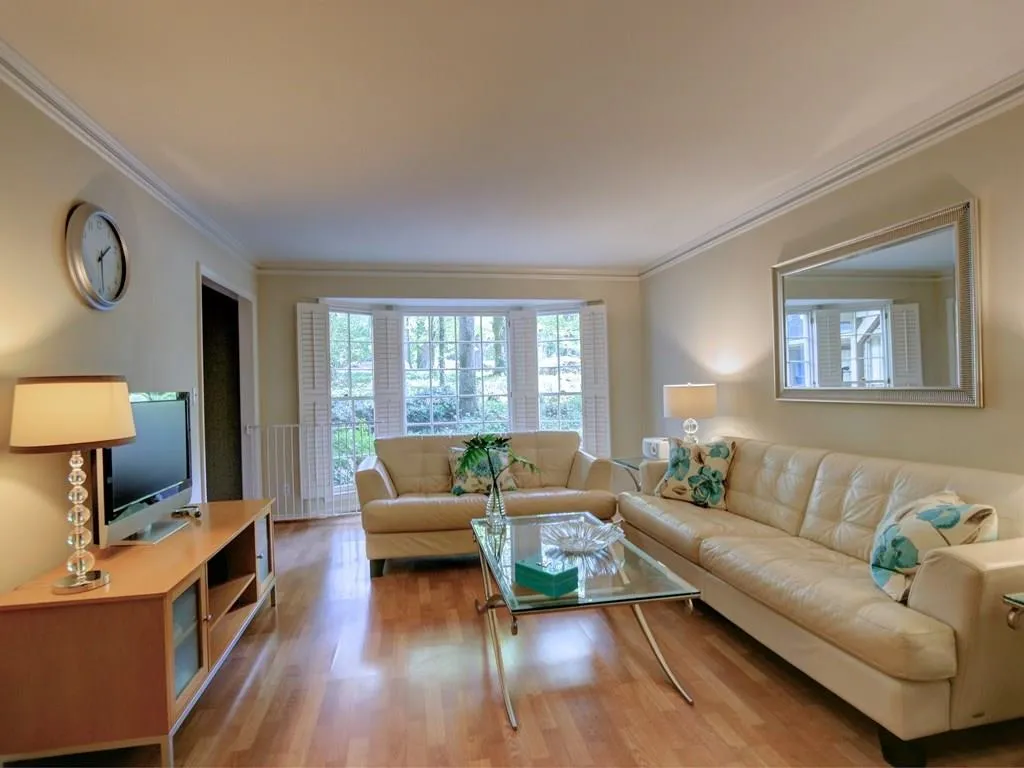320 Westerhall Court, Sandy Springs, Georgia 30328, 5 Bedrooms Bedrooms, ,2 BathroomsBathrooms,Residential,Sold,320 Westerhall Court,5750141