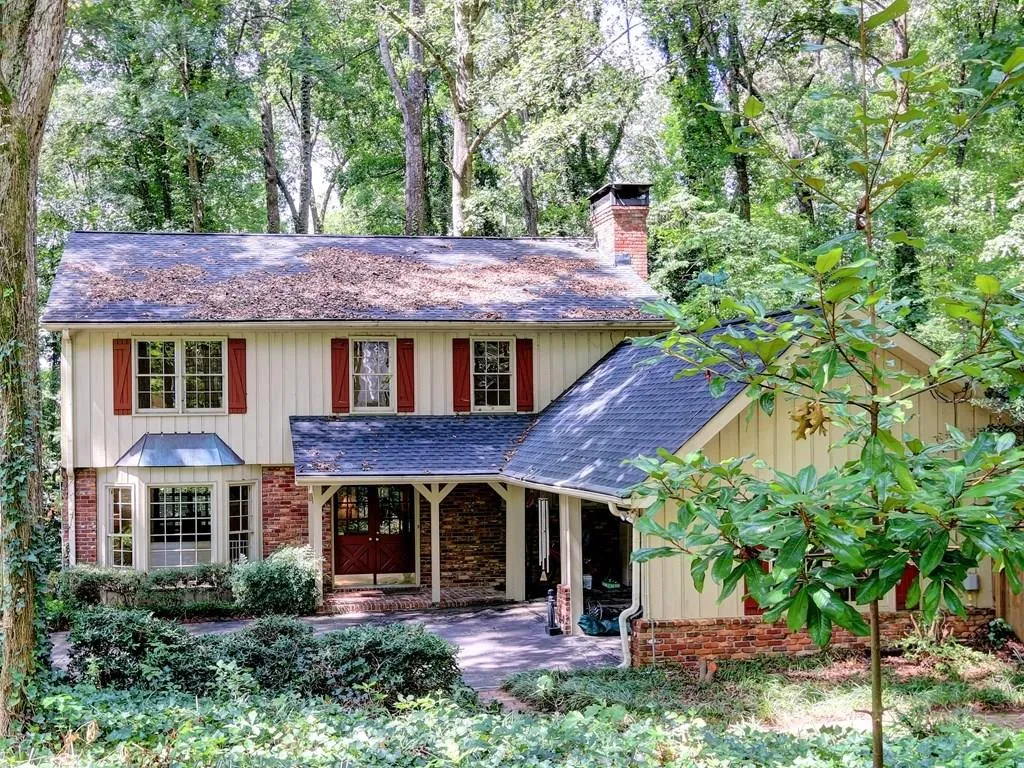 320 Westerhall Court, Sandy Springs, Georgia 30328, 5 Bedrooms Bedrooms, ,2 BathroomsBathrooms,Residential,Sold,320 Westerhall Court,5750141