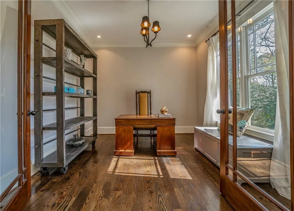 4842 Kitty Hawk Drive, Atlanta, Georgia 30342, 5 Bedrooms Bedrooms, ,5 BathroomsBathrooms,Residential,Sold,4842 Kitty Hawk Drive,6726747