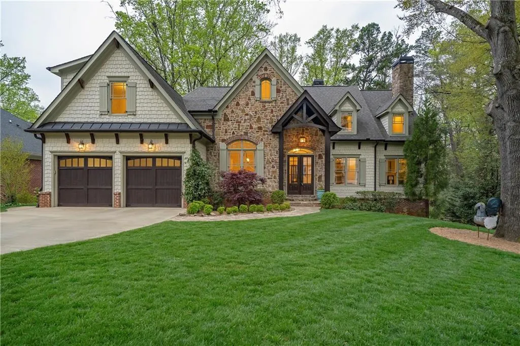 4842 Kitty Hawk Drive, Atlanta, Georgia 30342, 5 Bedrooms Bedrooms, ,5 BathroomsBathrooms,Residential,Sold,4842 Kitty Hawk Drive,6726747