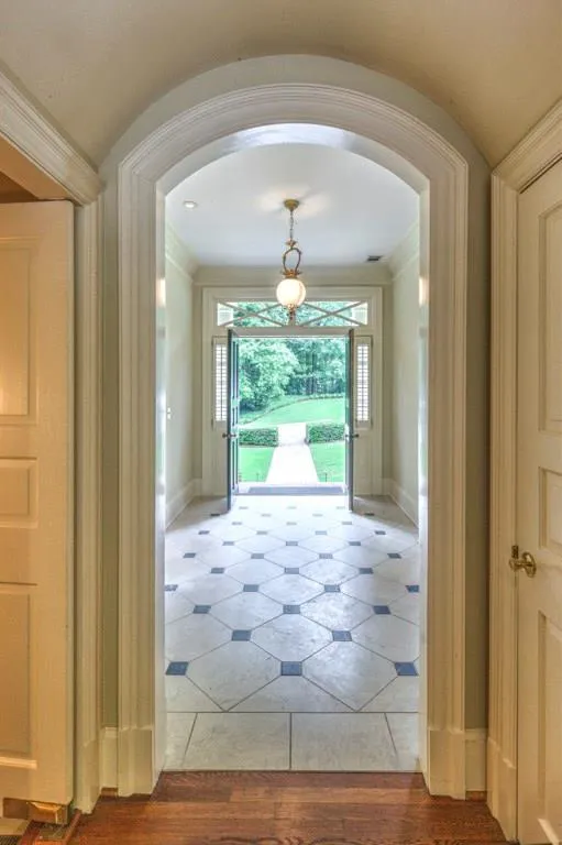 983 Dumbarton Court Nw, Atlanta, Georgia 30327, 6 Bedrooms Bedrooms, ,4 BathroomsBathrooms,Residential,Sold,983 Dumbarton Court Nw,5695198