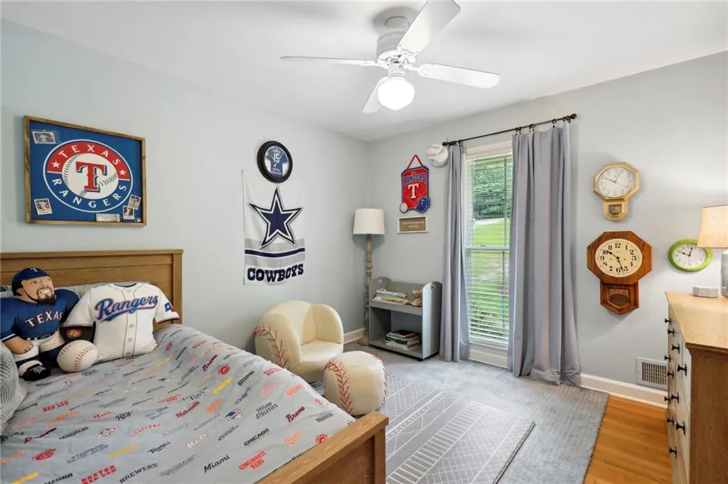 420 Colewood Way, Atlanta, Georgia 30328, 4 Bedrooms Bedrooms, ,3 BathroomsBathrooms,Residential,Sold,420 Colewood Way,7081634