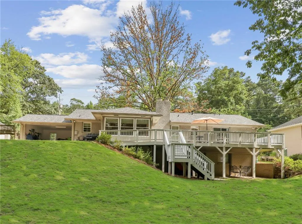 420 Colewood Way, Atlanta, Georgia 30328, 4 Bedrooms Bedrooms, ,3 BathroomsBathrooms,Residential,Sold,420 Colewood Way,7081634