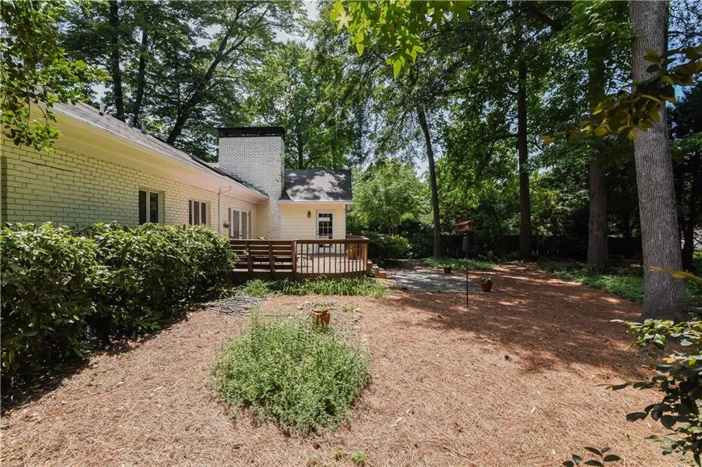 420 Carolwood Lane, Sandy Springs, Georgia 30342, 3 Bedrooms Bedrooms, ,2 BathroomsBathrooms,Residential,Sold,420 Carolwood Lane,5860765