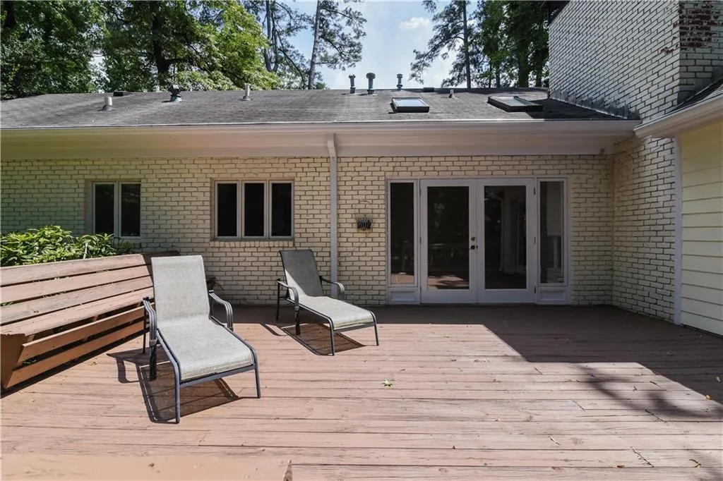 420 Carolwood Lane, Sandy Springs, Georgia 30342, 3 Bedrooms Bedrooms, ,2 BathroomsBathrooms,Residential,Sold,420 Carolwood Lane,5860765
