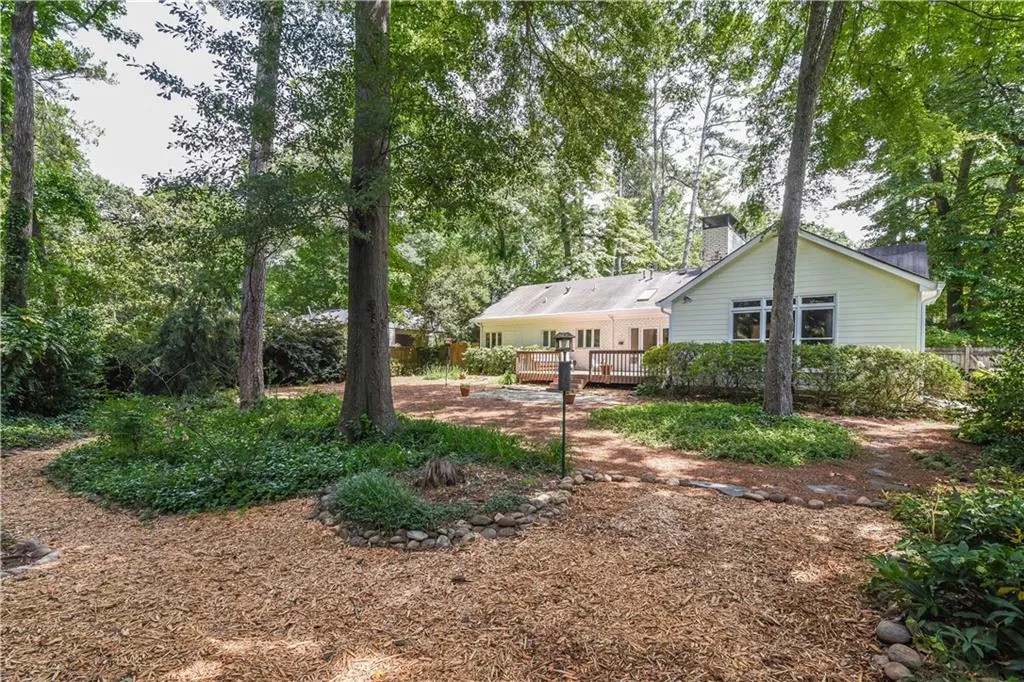 420 Carolwood Lane, Sandy Springs, Georgia 30342, 3 Bedrooms Bedrooms, ,2 BathroomsBathrooms,Residential,Sold,420 Carolwood Lane,5860765