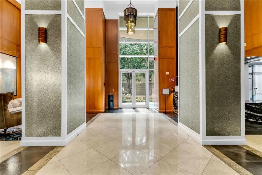 3445 Stratford Road Ne Unit 708, Atlanta, Georgia 30326, 1 Bedroom Bedrooms, ,1 BathroomBathrooms,Residential,For Sale,3445 Stratford Road Ne Unit 708,7649061
