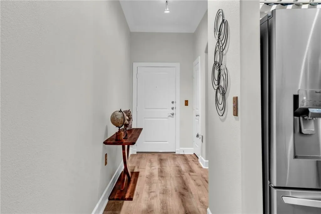 3445 Stratford Road Ne Unit 708, Atlanta, Georgia 30326, 1 Bedroom Bedrooms, ,1 BathroomBathrooms,Residential,For Sale,3445 Stratford Road Ne Unit 708,7649061