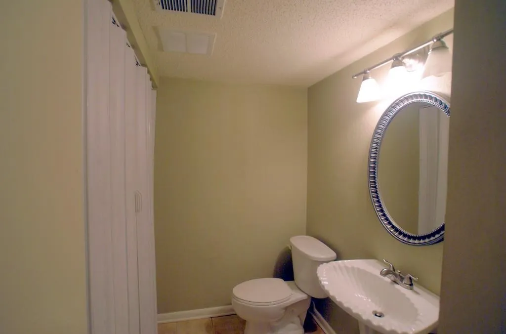 6900 Roswell Road Unit L-1, Sandy Springs, Georgia 30328, 2 Bedrooms Bedrooms, ,2 BathroomsBathrooms,Residential,Sold,6900 Roswell Road Unit L-1,5948042