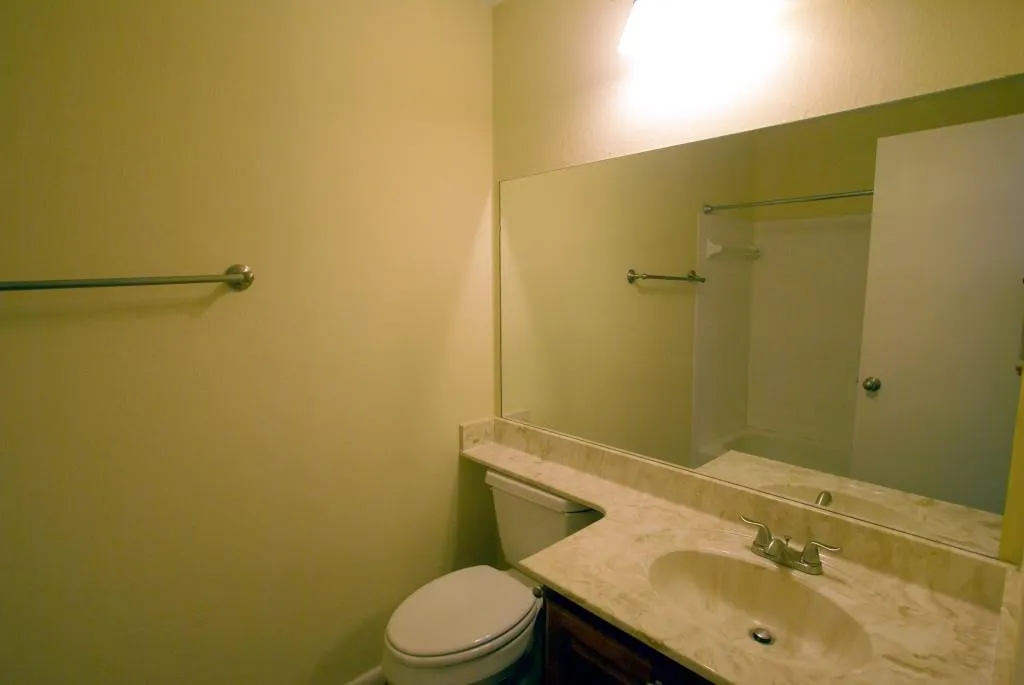 6900 Roswell Road Unit L-1, Sandy Springs, Georgia 30328, 2 Bedrooms Bedrooms, ,2 BathroomsBathrooms,Residential,Sold,6900 Roswell Road Unit L-1,5948042