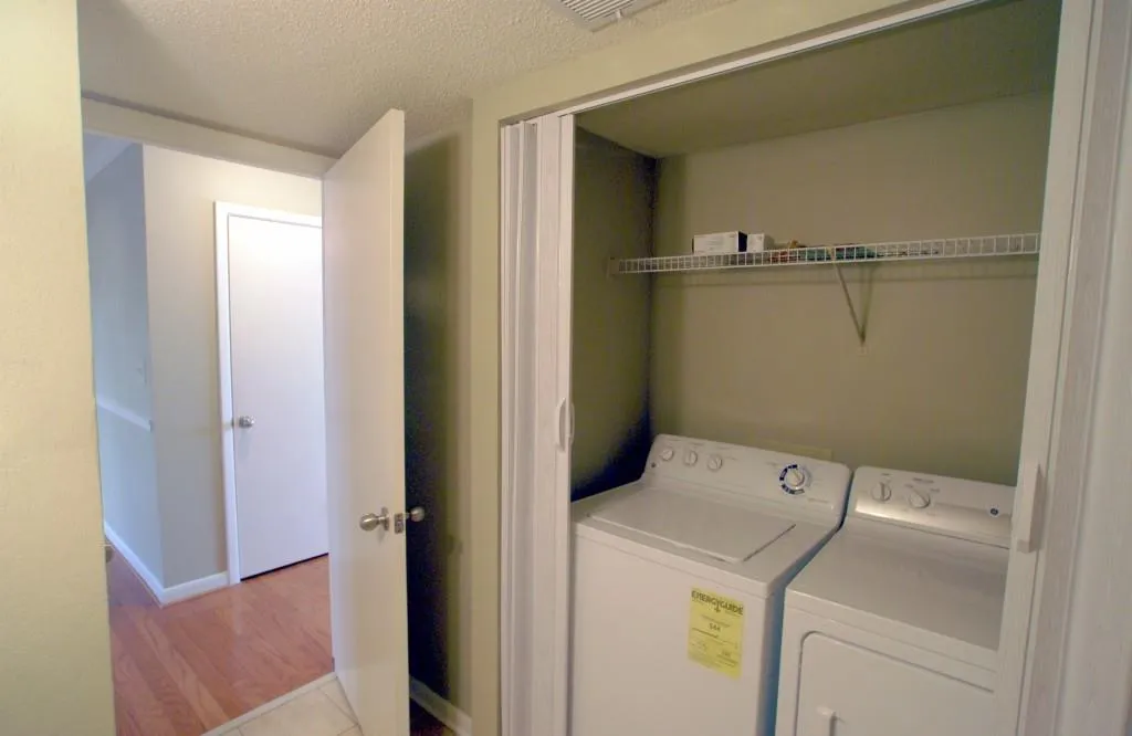 6900 Roswell Road Unit L-1, Sandy Springs, Georgia 30328, 2 Bedrooms Bedrooms, ,2 BathroomsBathrooms,Residential,Sold,6900 Roswell Road Unit L-1,5948042