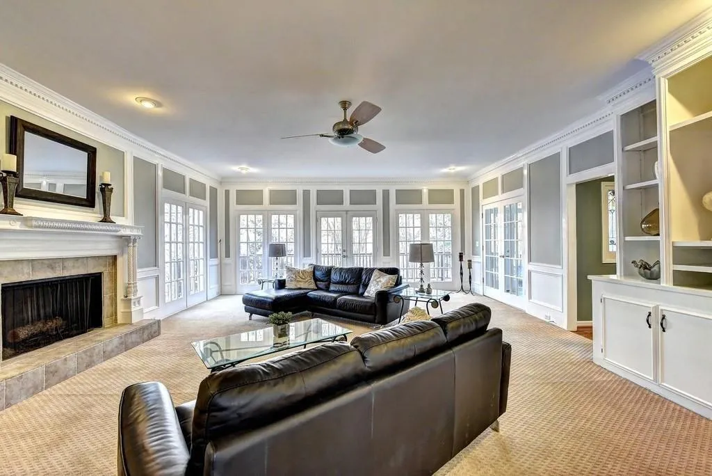 9450 Huntcliff Trace, Sandy Springs, Georgia 30350, 4 Bedrooms Bedrooms, ,4 BathroomsBathrooms,Residential,Sold,9450 Huntcliff Trace,6766837