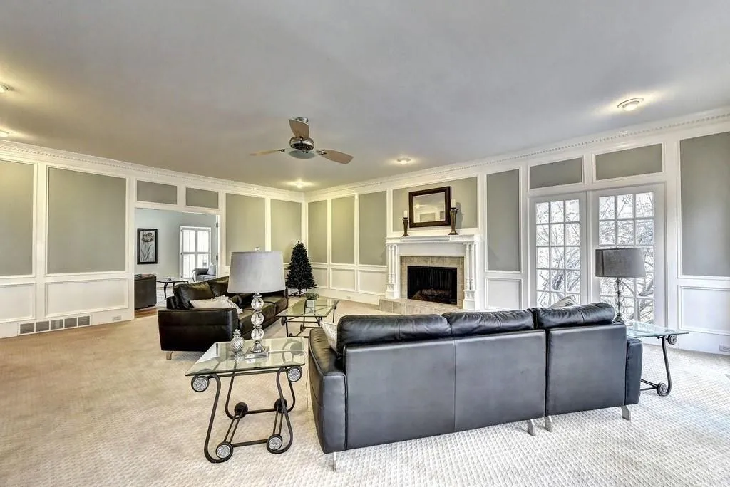 9450 Huntcliff Trace, Sandy Springs, Georgia 30350, 4 Bedrooms Bedrooms, ,4 BathroomsBathrooms,Residential,Sold,9450 Huntcliff Trace,6766837