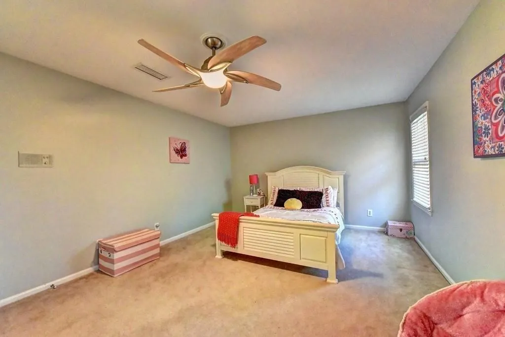 9450 Huntcliff Trace, Sandy Springs, Georgia 30350, 4 Bedrooms Bedrooms, ,4 BathroomsBathrooms,Residential,Sold,9450 Huntcliff Trace,6766837