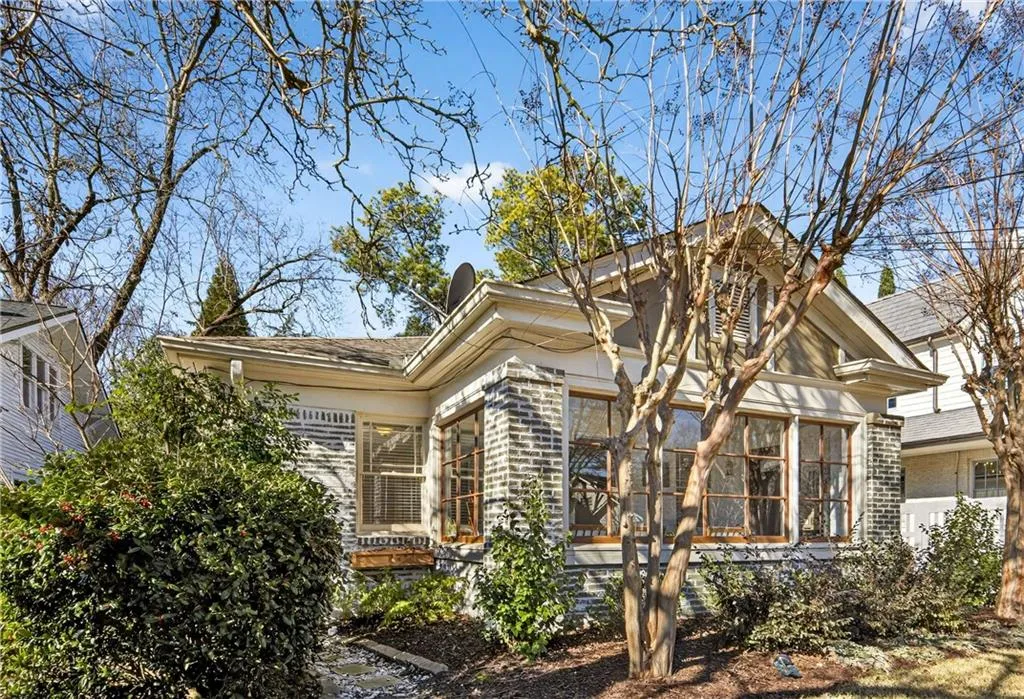 21 Park Circle Ne, Atlanta, Georgia 30305, 3 Bedrooms Bedrooms, 0 ,2 BathroomsBathrooms,Residential,For Sale,21 Park Circle Ne,7692656