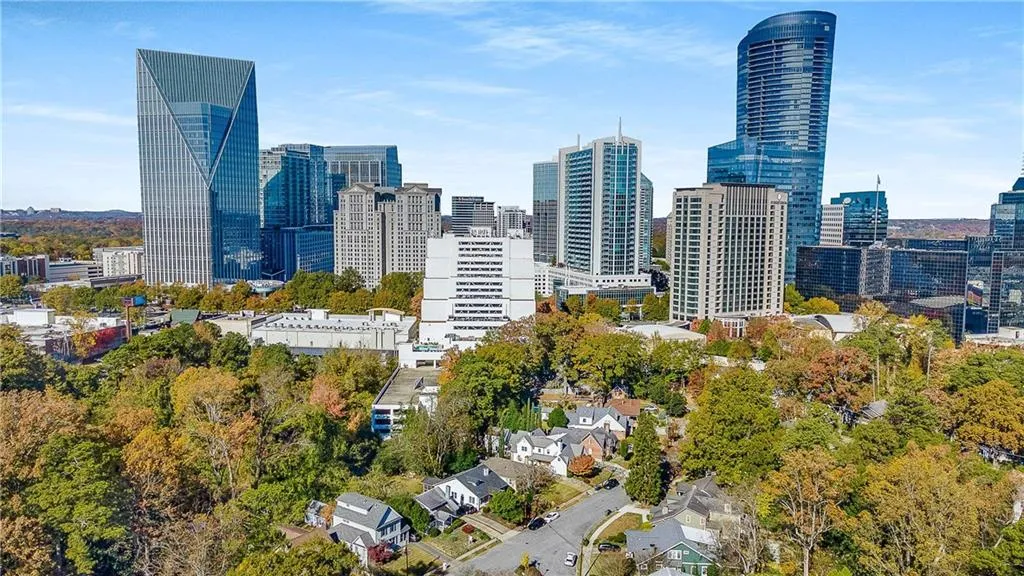 21 Park Circle Ne, Atlanta, Georgia 30305, 3 Bedrooms Bedrooms, 0 ,2 BathroomsBathrooms,Residential,For Sale,21 Park Circle Ne,7692656