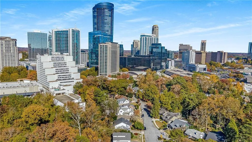 21 Park Circle Ne, Atlanta, Georgia 30305, 3 Bedrooms Bedrooms, 0 ,2 BathroomsBathrooms,Residential,For Sale,21 Park Circle Ne,7692656