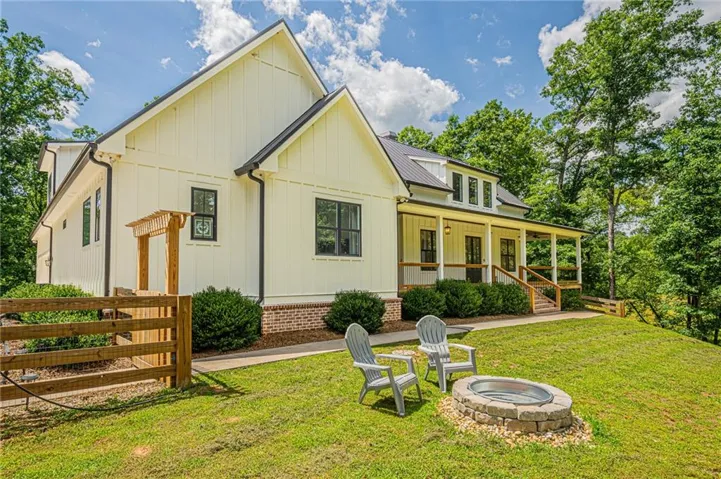 2051 Clay Creek Falls Road, Dahlonega, Georgia 30533