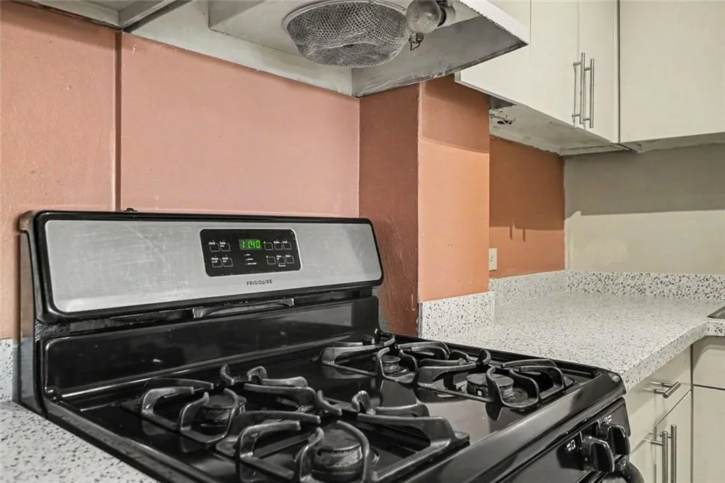 2285 Peachtree Road Ne Unit 909, Atlanta, Georgia 30309, 1 Bedroom Bedrooms, 0 ,1 BathroomBathrooms,Residential,For Sale,2285 Peachtree Road Ne Unit 909,7806742