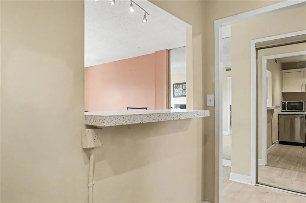 2285 Peachtree Road Ne Unit 909, Atlanta, Georgia 30309, 1 Bedroom Bedrooms, 0 ,1 BathroomBathrooms,Residential,For Sale,2285 Peachtree Road Ne Unit 909,7806742