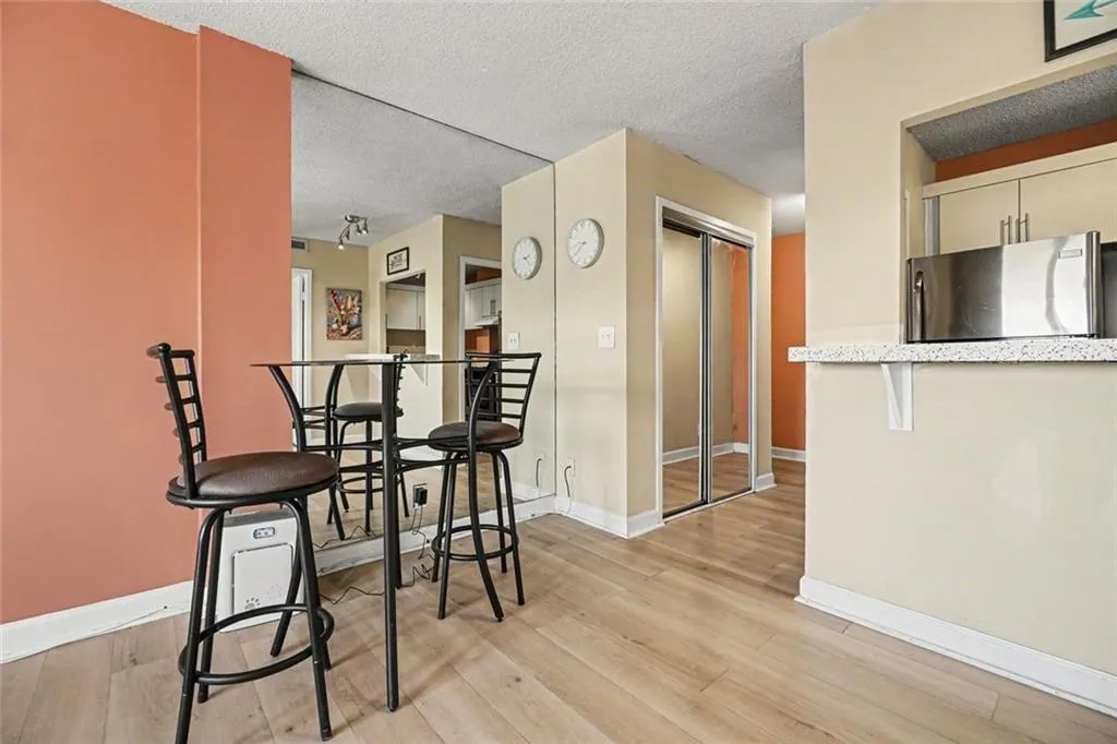 2285 Peachtree Road Ne Unit 909, Atlanta, Georgia 30309, 1 Bedroom Bedrooms, 0 ,1 BathroomBathrooms,Residential,For Sale,2285 Peachtree Road Ne Unit 909,7806742
