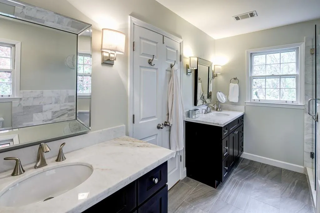 6895 Hunters Knoll, Sandy Springs, Georgia 30328, 5 Bedrooms Bedrooms, ,5 BathroomsBathrooms,Residential,Sold,6895 Hunters Knoll,5831743