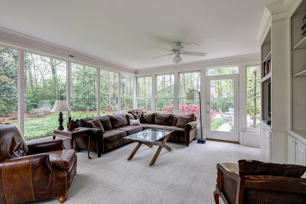 6895 Hunters Knoll, Sandy Springs, Georgia 30328, 5 Bedrooms Bedrooms, ,5 BathroomsBathrooms,Residential,Sold,6895 Hunters Knoll,5831743