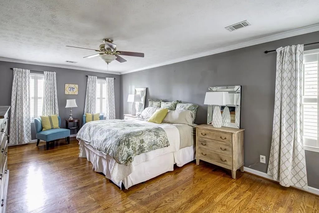 6895 Hunters Knoll, Sandy Springs, Georgia 30328, 5 Bedrooms Bedrooms, ,5 BathroomsBathrooms,Residential,Sold,6895 Hunters Knoll,5831743