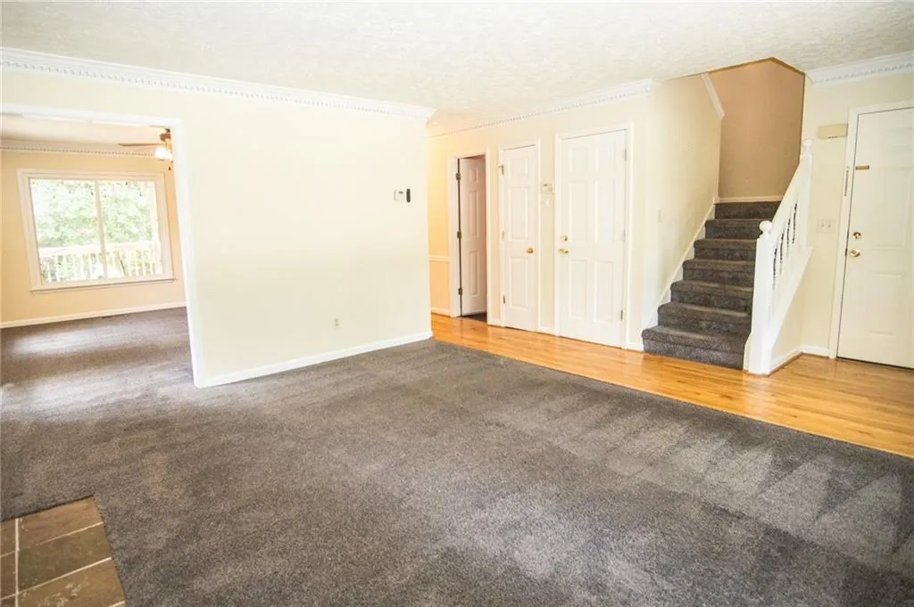 650 Corbin Lake Court, Sandy Springs, Georgia 30350, 3 Bedrooms Bedrooms, ,2 BathroomsBathrooms,Residential,Sold,650 Corbin Lake Court,6739268