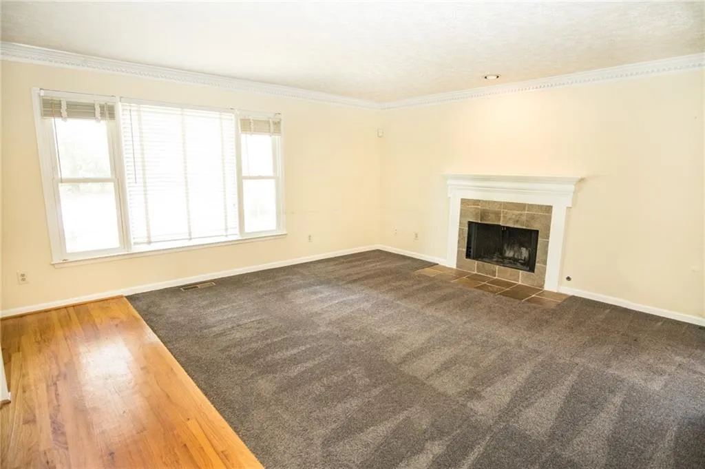 650 Corbin Lake Court, Sandy Springs, Georgia 30350, 3 Bedrooms Bedrooms, ,2 BathroomsBathrooms,Residential,Sold,650 Corbin Lake Court,6739268