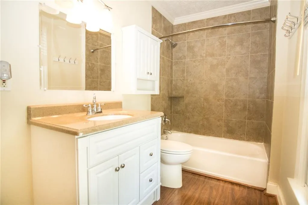 650 Corbin Lake Court, Sandy Springs, Georgia 30350, 3 Bedrooms Bedrooms, ,2 BathroomsBathrooms,Residential,Sold,650 Corbin Lake Court,6739268