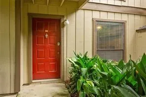 1205 Woodcliff Drive, Sandy Springs, Georgia 30350, 2 Bedrooms Bedrooms, ,2 BathroomsBathrooms,Residential,Sold,1205 Woodcliff Drive,6810193