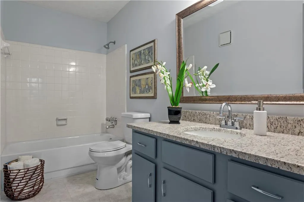 1205 Woodcliff Drive, Sandy Springs, Georgia 30350, 2 Bedrooms Bedrooms, ,2 BathroomsBathrooms,Residential,Sold,1205 Woodcliff Drive,6810193