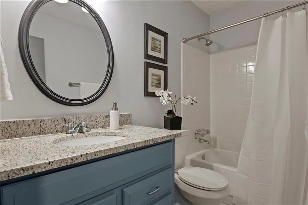 1205 Woodcliff Drive, Sandy Springs, Georgia 30350, 2 Bedrooms Bedrooms, ,2 BathroomsBathrooms,Residential,Sold,1205 Woodcliff Drive,6810193