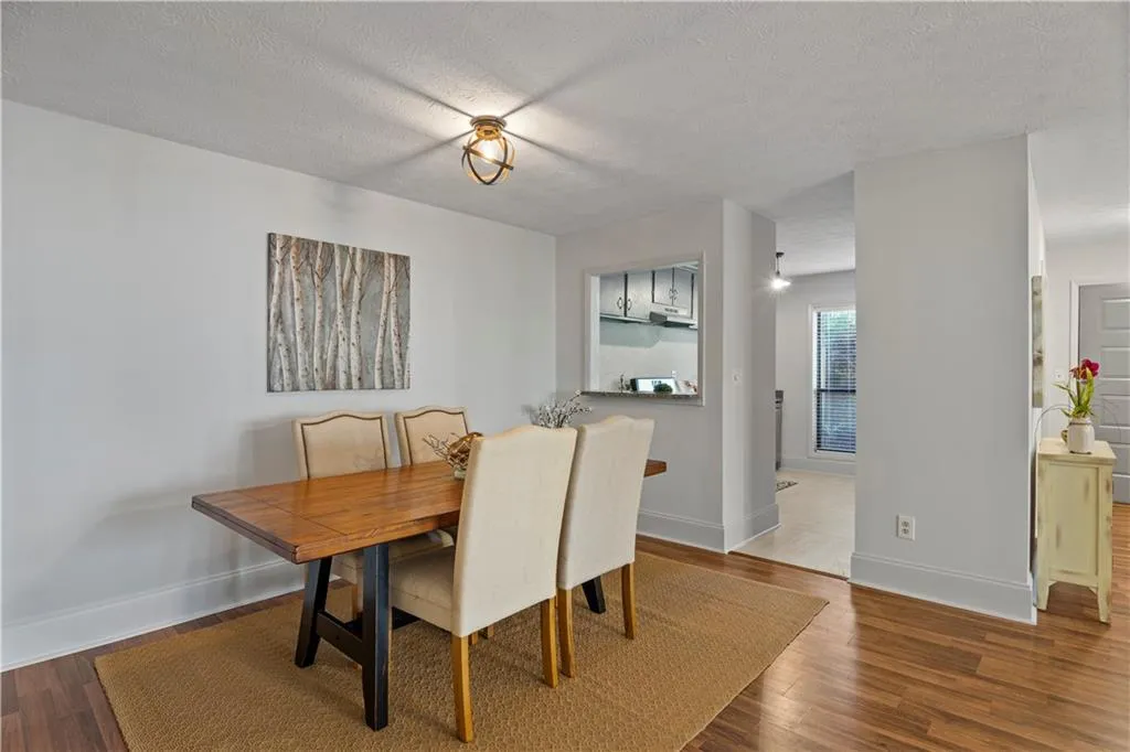 1205 Woodcliff Drive, Sandy Springs, Georgia 30350, 2 Bedrooms Bedrooms, ,2 BathroomsBathrooms,Residential,Sold,1205 Woodcliff Drive,6810193