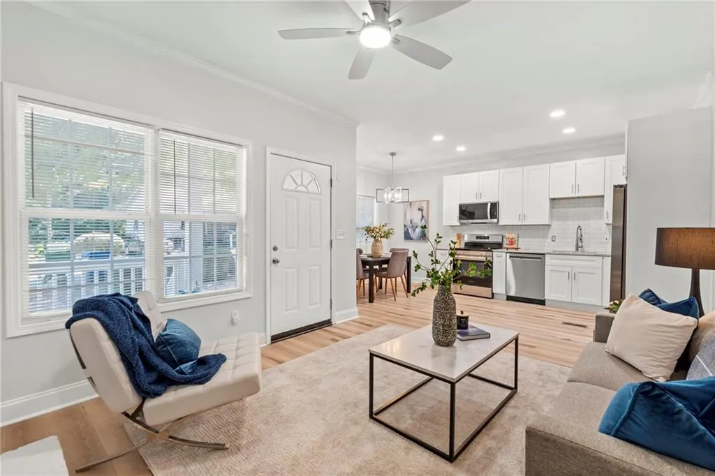 75 Johnson Road Nw, Atlanta, Georgia 30318, 4 Bedrooms Bedrooms, ,2 BathroomsBathrooms,Residential,For Sale,75 Johnson Road Nw,7640987