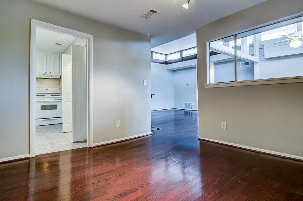 346 Carpenter Drive Unit 83, Atlanta, Georgia 30328, 2 Bedrooms Bedrooms, ,2 BathroomsBathrooms,Residential,Sold,346 Carpenter Drive Unit 83,5723208